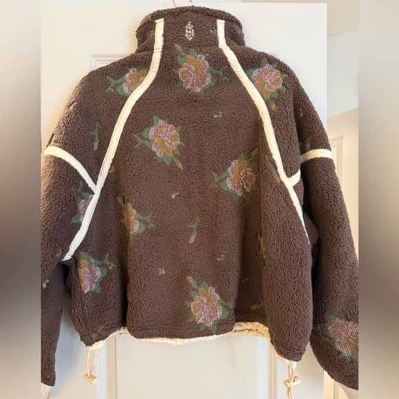 FP Movement Mountain High Embroidered Half Zip Fleece size Small - Picture 3 of 3